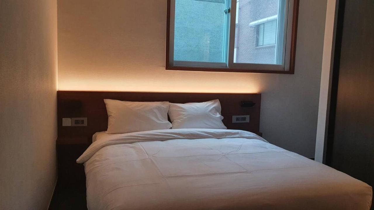 Hotel Pillowsopher Hongdae Seul Zewnętrze zdjęcie